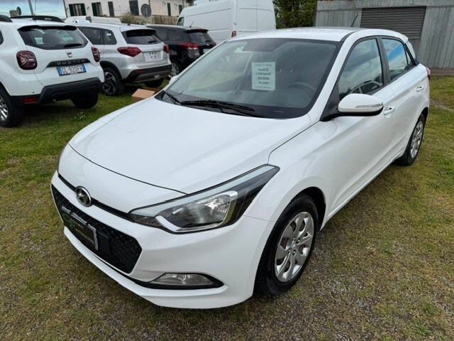 Foto HYUNDAI i20 2ª serie